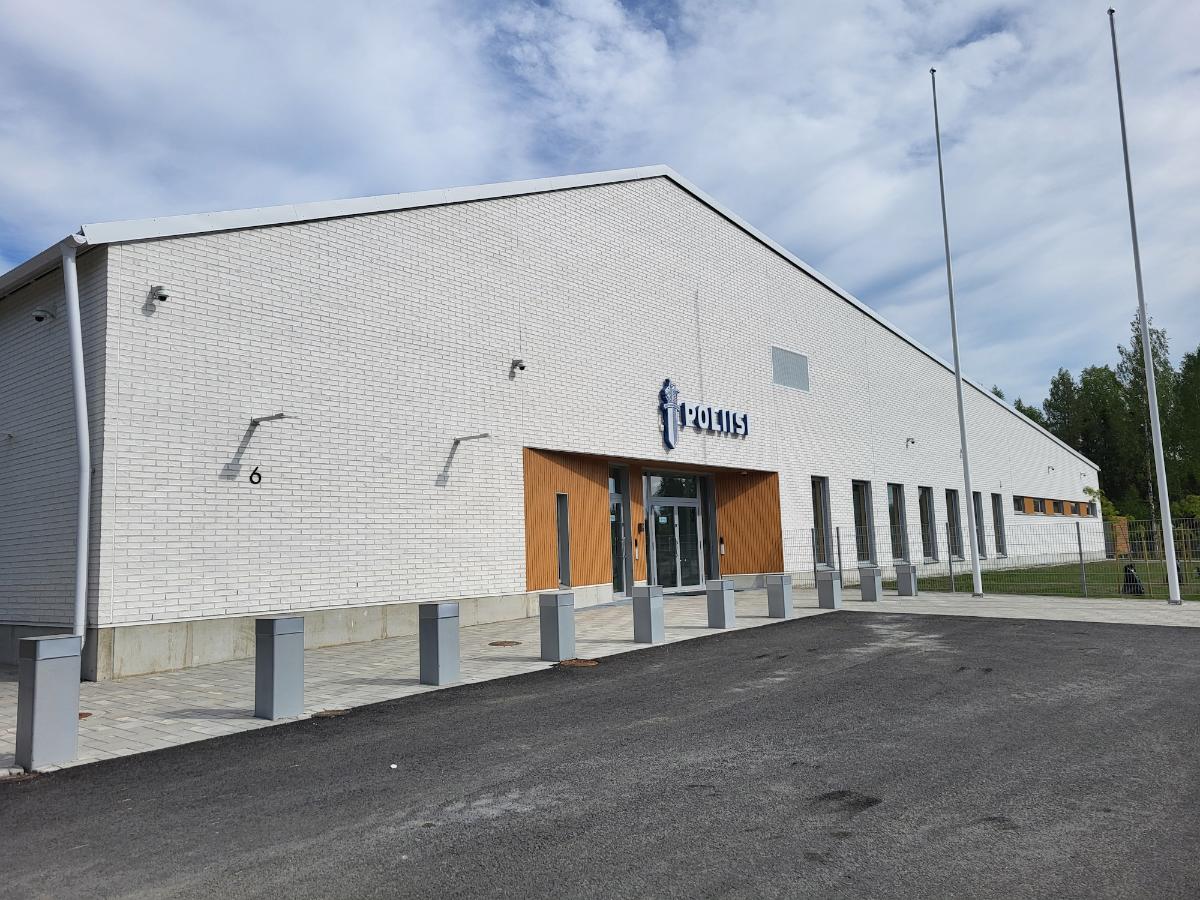 Kittilän uuden poliisiasemarakennuksen julkisivu